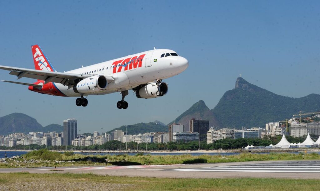 costa-filho:-ampliacao-de-voos-no-santos-dumont-sera-discutida-com-paes-no-dia-30