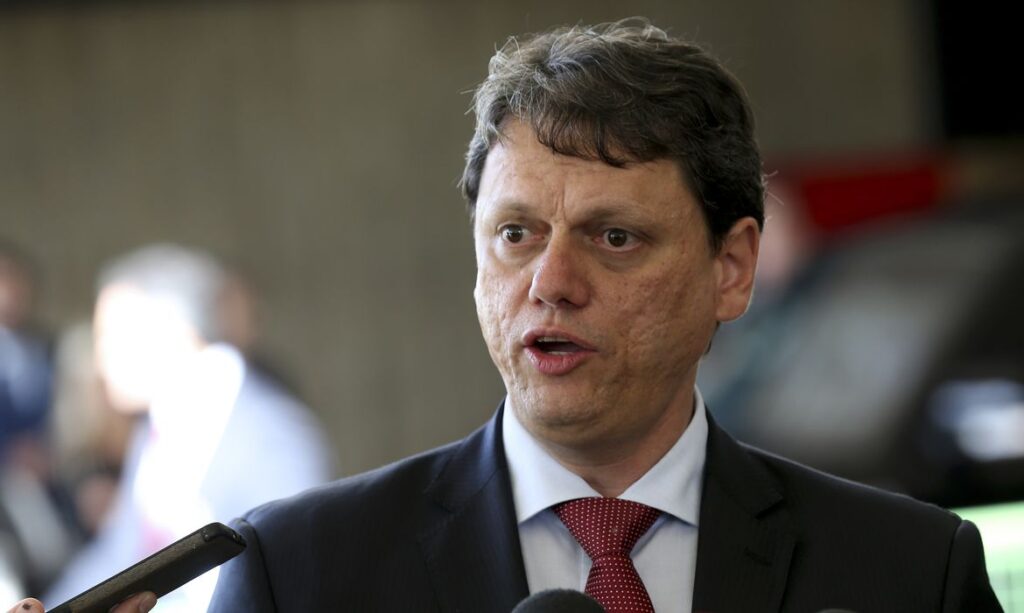 tarcisio-confirma-visita-a-bolsonaro-na-papudinha:-‘vou-manifestar-solidariedade-e-apoio’