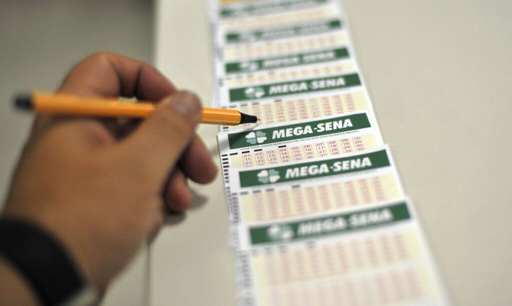 mega-sena-acumula-e-premio-vai-para-r$-55-milhoes