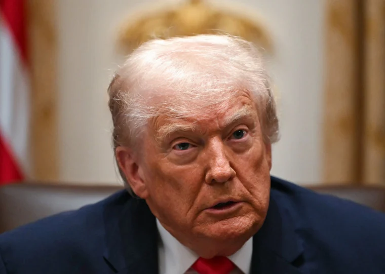 trump-viaja-a-davos-em-meio-a-turbulencia-por-suas-pretensoes-sobre-a-groenlandia