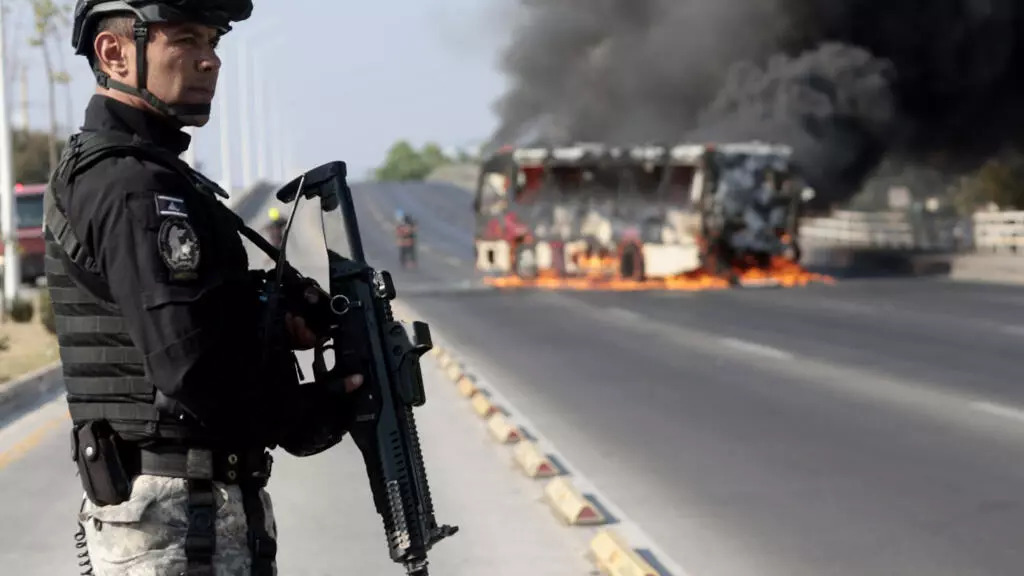 mexico-suspende-aulas-por-conta-da-onda-de-violencia-apos-morte-de-narcotraficante