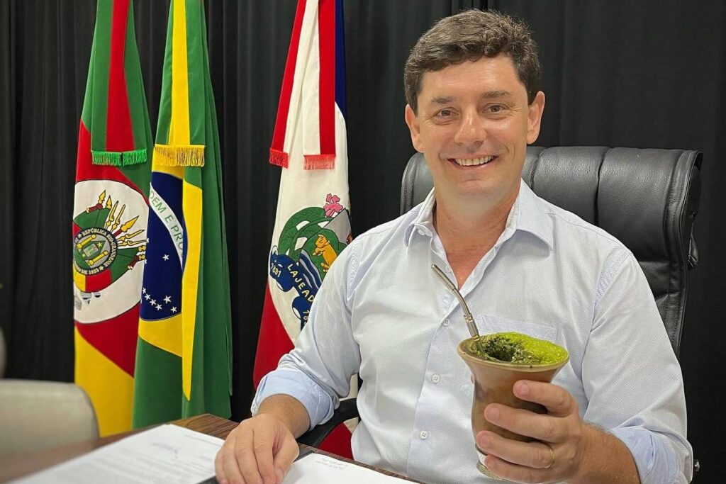 pf-prende-ex-prefeito-de-lajeado-(rs)-por-suspeita-de-fraude-em-obras-pos-enchente