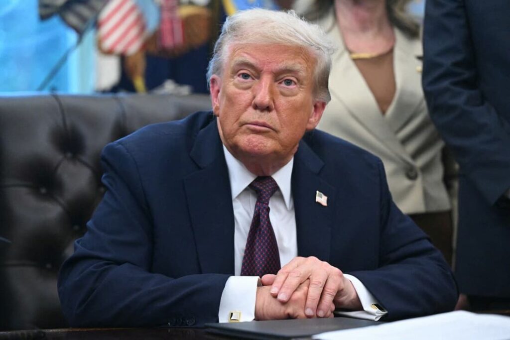 trump-insiste-que-ira-quer-acordo-e-volta-a-dizer-que-venceu-guerra