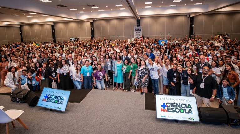 governo-anuncia-r$-40-milhoes-para-feiras-de-ciencias-em-2026
