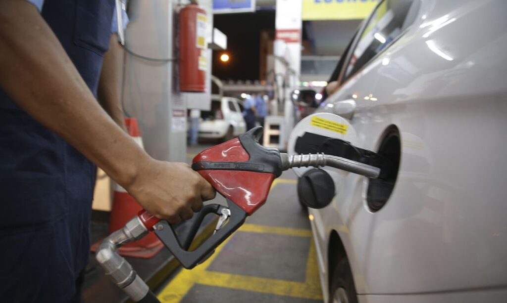 preco-do-etanol-sobe-em-15-estados,-cai-em-8-e-no-df-e-fica-estavel-em-2,-revela-anp