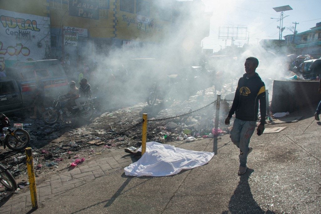 pelo-menos-16-pessoas-morrem-em-ataque-de-gangues-no-haiti