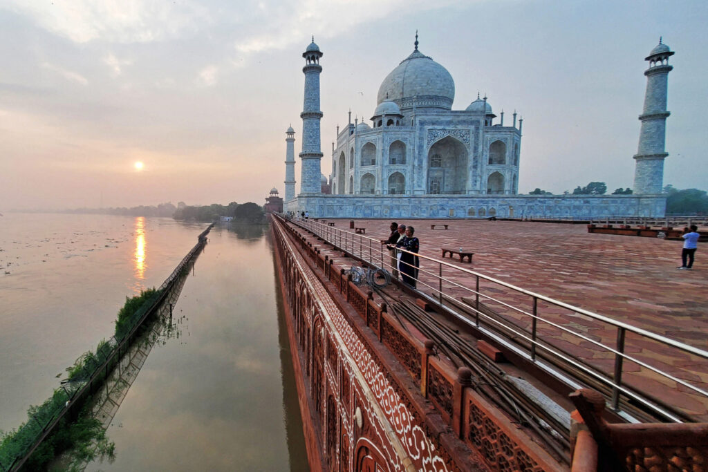 india-estabelece-‘sino-da-agua’-nas-escolas-para-combater-a-onda-de-calor