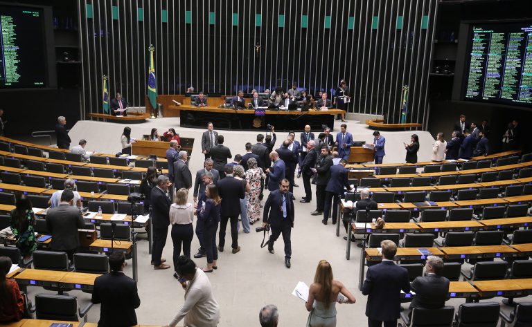 camara-aprova-urgencia-para-quatro-projetos-de-lei