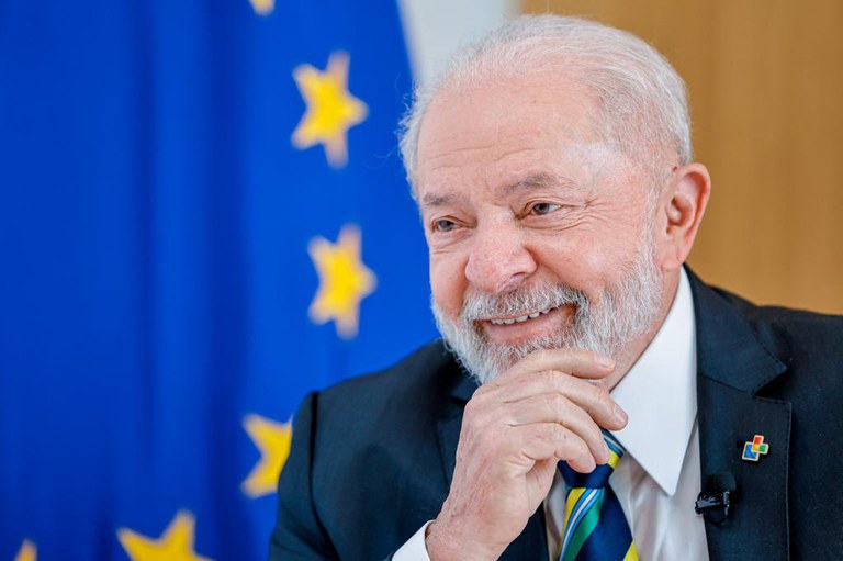 lula-anuncia-aumento-no-percentual-de-etanol-e-biodiesel-em-combustiveis
