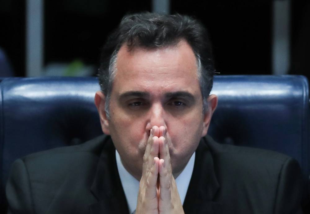 pacheco-se-filia-ao-psb,-critica-totalitarismo,-mas-nega-ter-definido-candidatura-em-mg