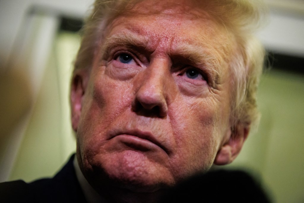 trump-diz-que-nao-esta-satisfeito-com-o-ira:-‘veremos-o-que-acontece-com-as-negociacoes’