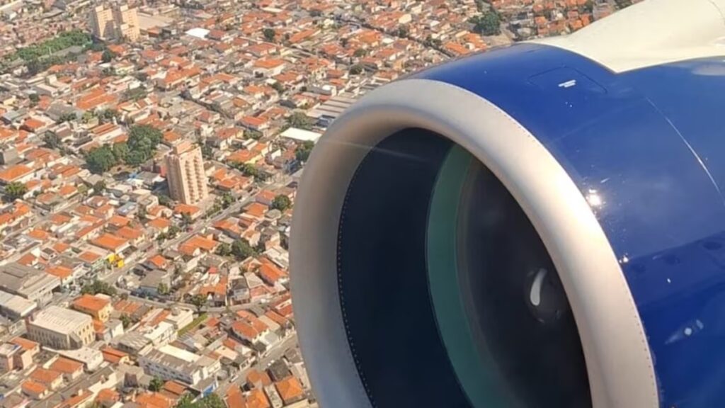 fab-investiga-avioes-que-ficaram-a-poucos-metros-de-distancia-durante-decolagem-em-congonhas