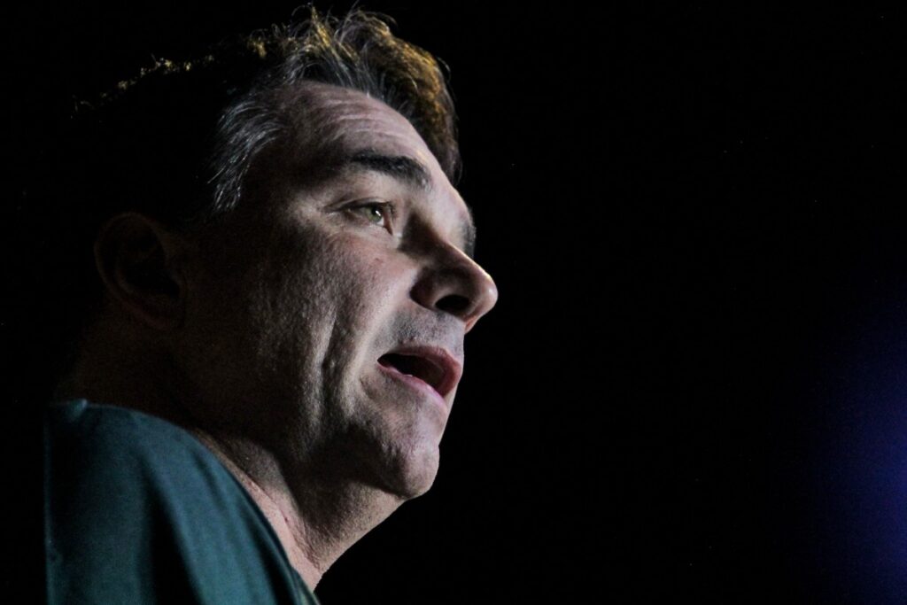 flavio-bolsonaro-sugere-revogacao-da-reforma-tributaria-sobre-consumo