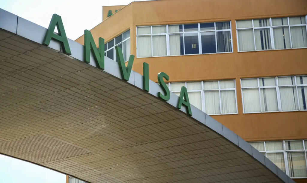 anvisa-apreende-129-mil-caixas-de-cigarros-de-palha-irregulares-em-sp
