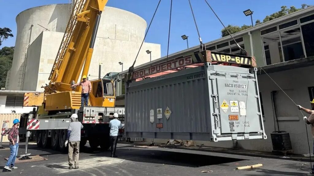 eua-anuncia-que-concluiu-extracao-de-uranio-enriquecido-de-reator-nuclear-venezuelano