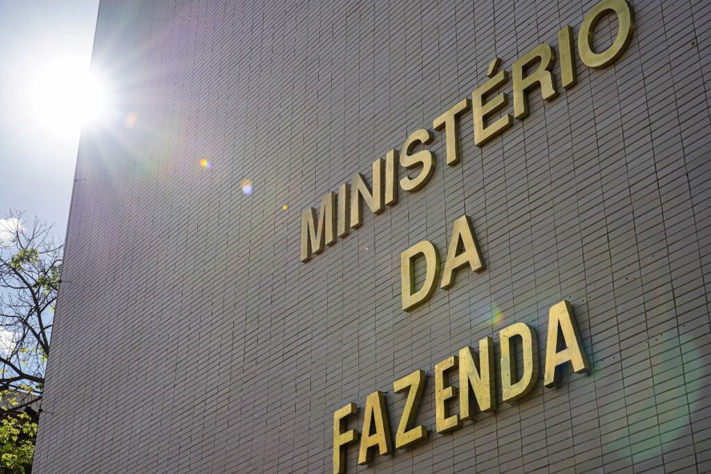 fazenda-eleva-de-3,7%-para-4,5%-sua-projecao-de-inflacao