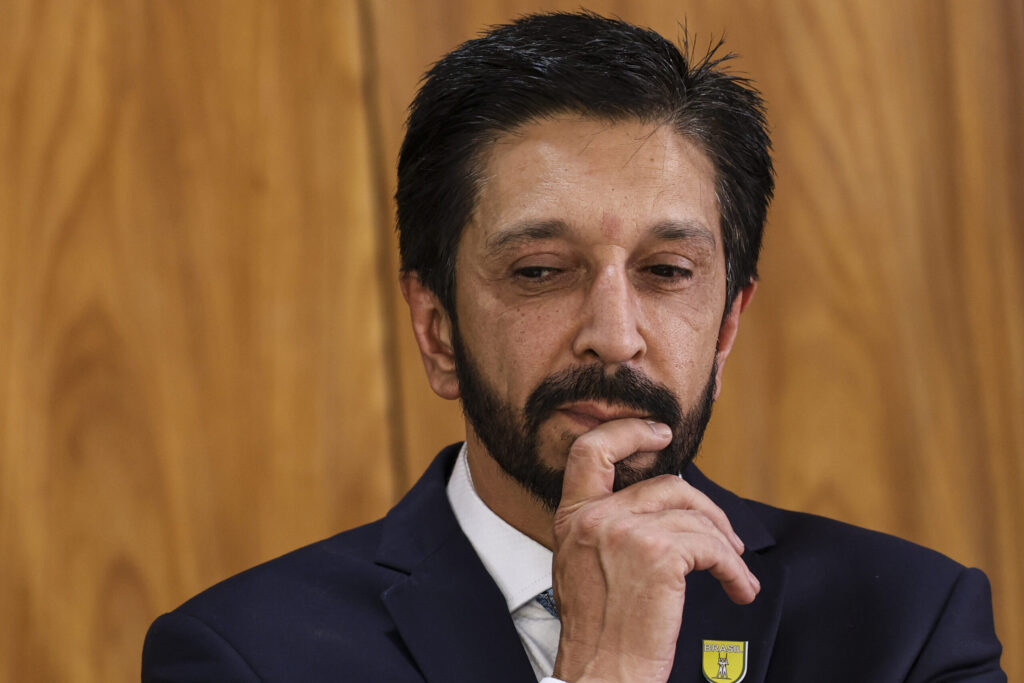casas-de-idosos-foram-fechadas-por-descumprir-normas,-diz-nunes