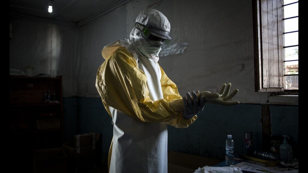rdc-e-uganda-somam-263-casos-de-ebola-e-43-mortes