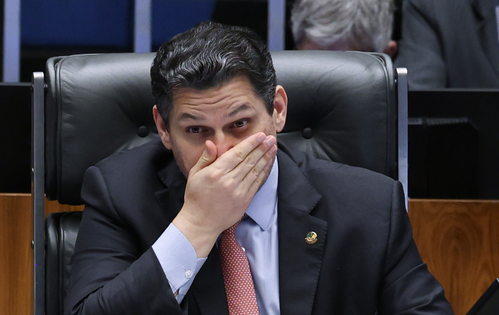 davi-diz-que-pec-da-escala-6×1-passara-por-comissoes-no-senado