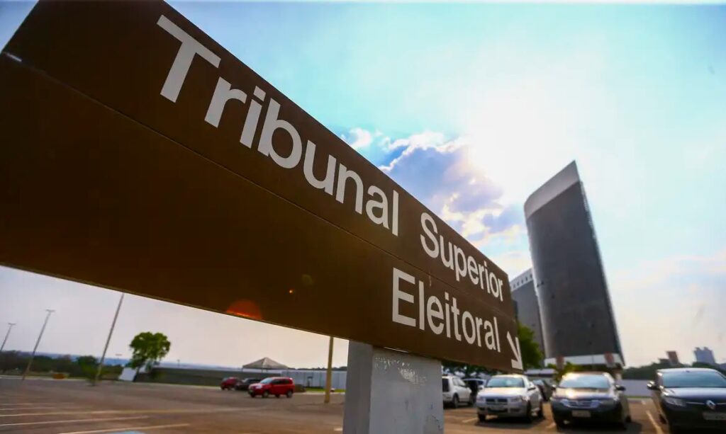tse-distribui-r$-4,9-bilhoes-do-fundo-eleitoral-para-30-partidos