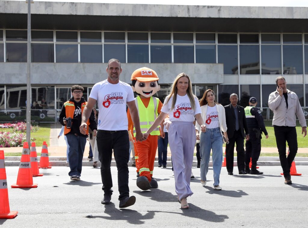 acao-na-praca-do-buriti-reforca-doacao-de-sangue-no-df