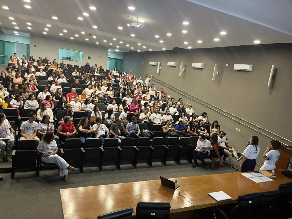 esp/df-promove-simposio-sobre-formacao-tecnica-em-saude