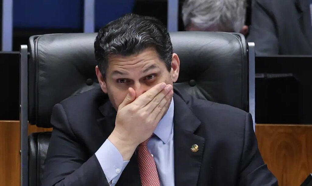 governo-tenta-acordo-com-alcolumbre-para-evitar-desgaste-na-seguranca-e-entre-evangelicos