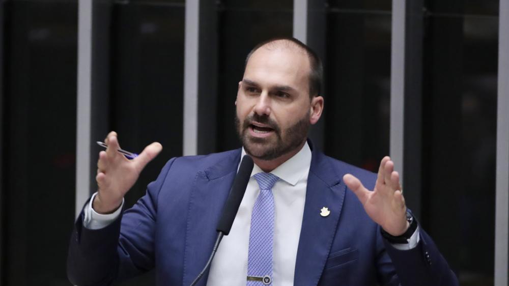  eduardo-bolsonaro-diz-que-julgamento-do-stf-e-‘sem-pe-nem-cabeca’-e-visa-tira-lo-das-eleicoes