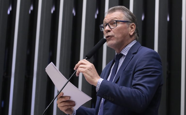 motta-deve-manter-relator-em-projeto-de-divida-rural