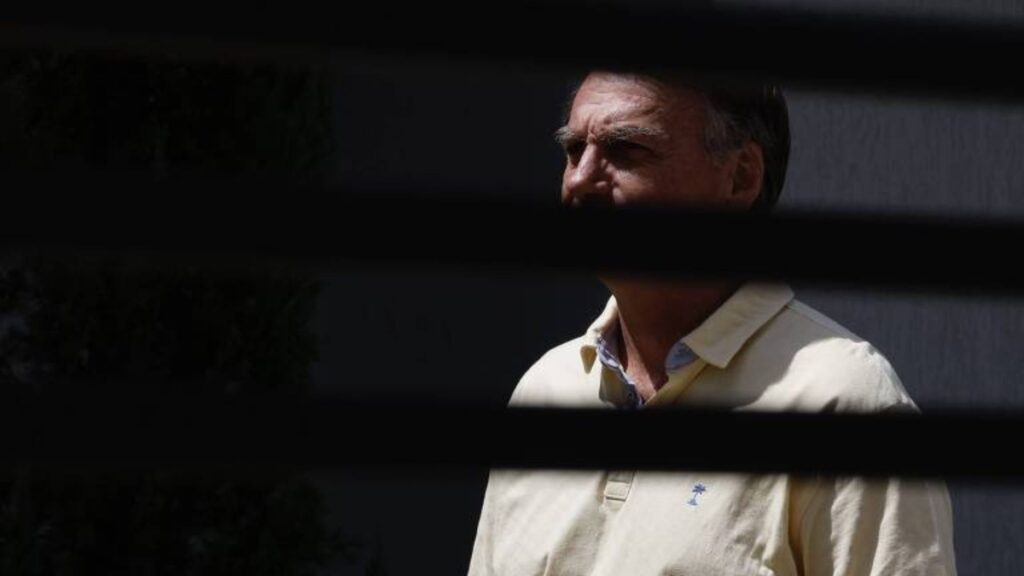 policia-civil-do-df-pede-a-moraes-para-ouvir-bolsonaro-apos-apreensao-de-pistola