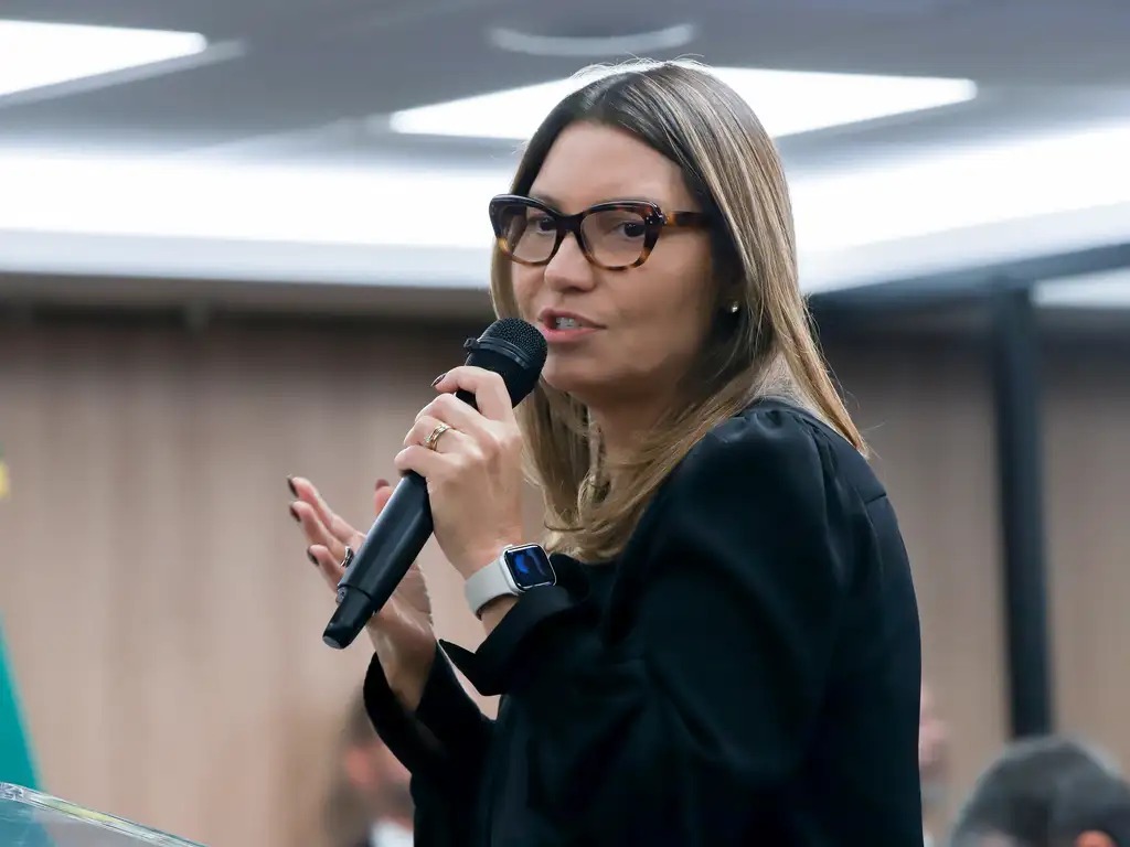 seguranca-agride-deputada-do-pt-no-rio-grande-do-norte;-janja-afasta-agente