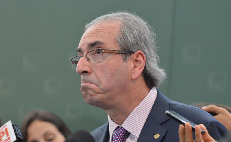 dino-manda-bloquear-r$-6,1-milhoes-de-eduardo-cunha-em-investigacao-sobre-emendas