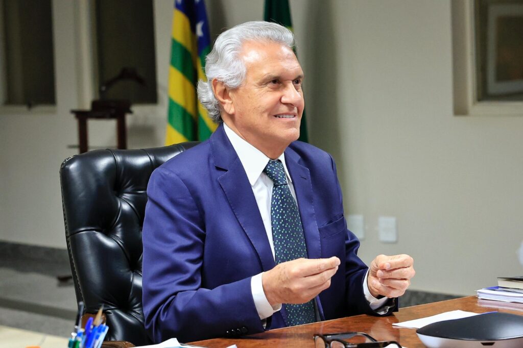 caiado-compara-crise-entre-flavio-e-michelle-bolsonaro-a-‘casos-de-familia’