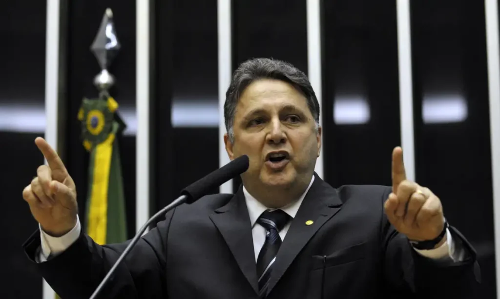 republicanos-oficializa-garotinho-como-candidato-a-governador-do-rj