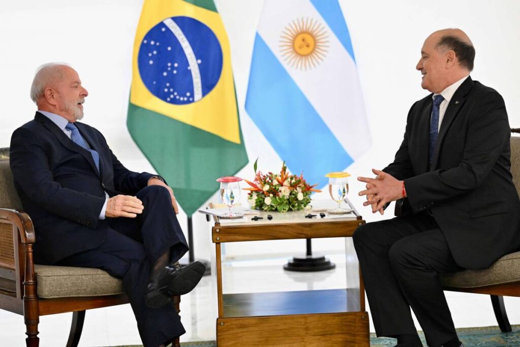 itamaraty-amplia-reacao-a-milei-e-convoca-embaixador-da-argentina-no-brasil-para-esclarecimentos