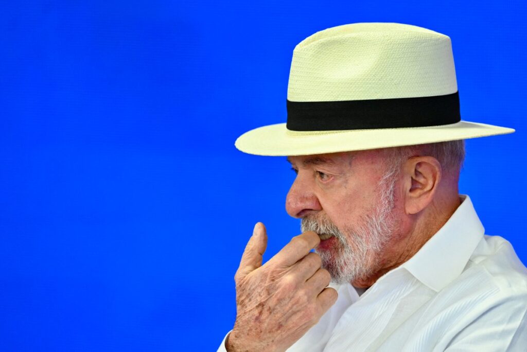 btg/nexus:-lula-lidera-no-1o-turno-e-empata-com-flavio-no-2o