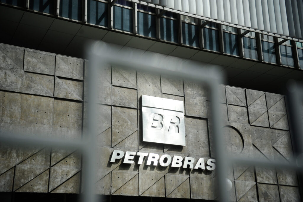 petrobras-negocia-exploracao-de-petroleo-em-gana