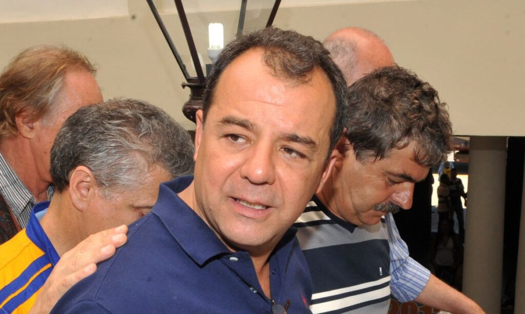 tj-do-rio-condena-sergio-cabral-por-regalias-na-prisao