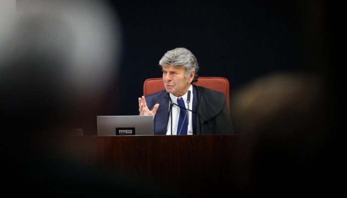 luiz-fux-reve-voto-sobre-8/1-e-absolve-sete-reus