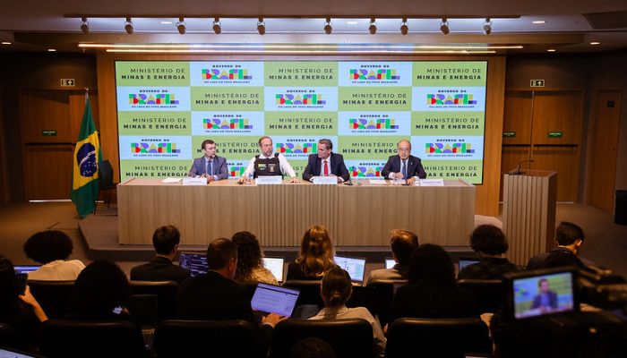governo-exige-relatorio-semanal-de-margens-de-lucro-de-distribuidoras-a-anp