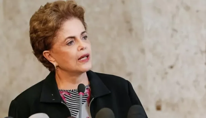 ustra,-cusparada,-gangster-e-tiririca:-relembre-10-marcos-da-sessao-do-impeachment-de-dilma