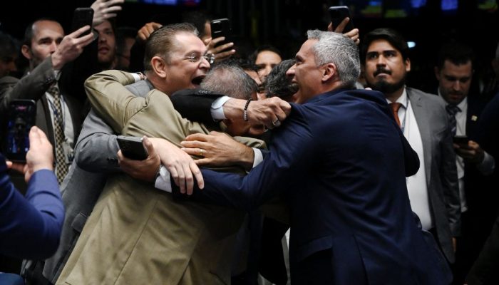 governo-lula-mapeia-traicoes-em-votacao-sobre-messias,-ve-rasteira-do-mdb-e-preve-exoneracoes
