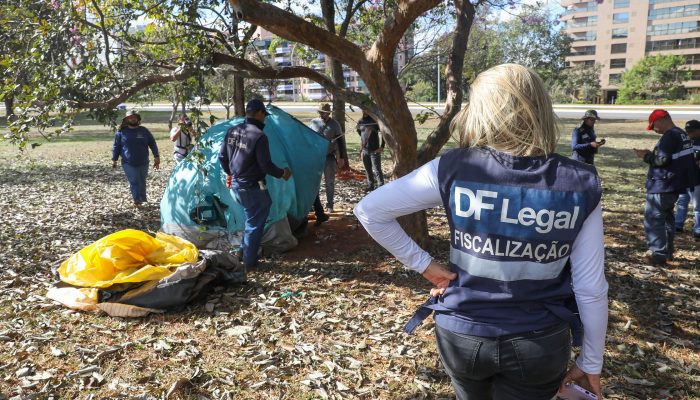 gdf-realiza-acao-de-acolhimento-a-populacao-em-situacao-de-rua-no-plano-piloto