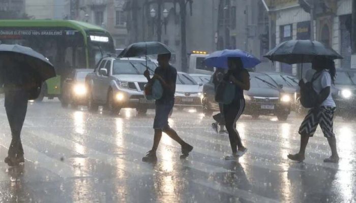 inmet-emite-alertas-laranja-para-chuvas-intensas-no-nordeste-e-sul