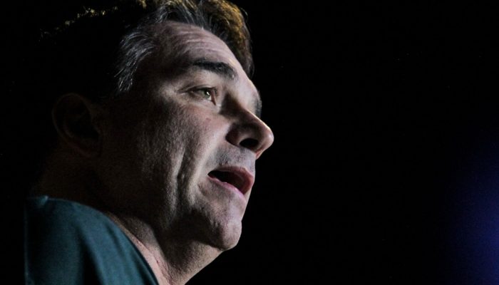 flavio-bolsonaro-sugere-revogacao-da-reforma-tributaria-sobre-consumo