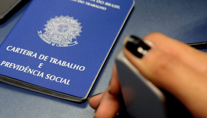 35,012-milhoes-trabalhavam-de-41-a-44-horas-semanais-em-2025,-revela-rais