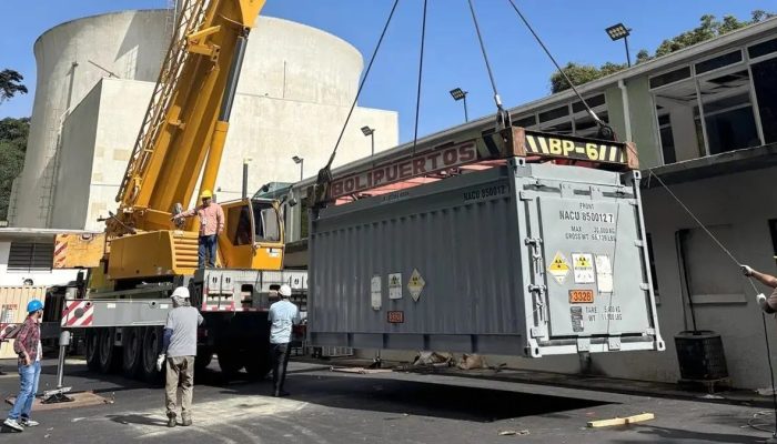 eua-anuncia-que-concluiu-extracao-de-uranio-enriquecido-de-reator-nuclear-venezuelano