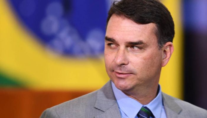 imprensa-internacional-repercute-audios-de-flavio-bolsonaro-para-daniel-vorcaro