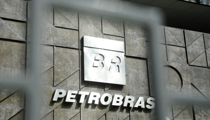 petrobras-reduz-qav-em-14,2%-a-partir-desta-segunda-e-mantem-parcelamento-em-junho