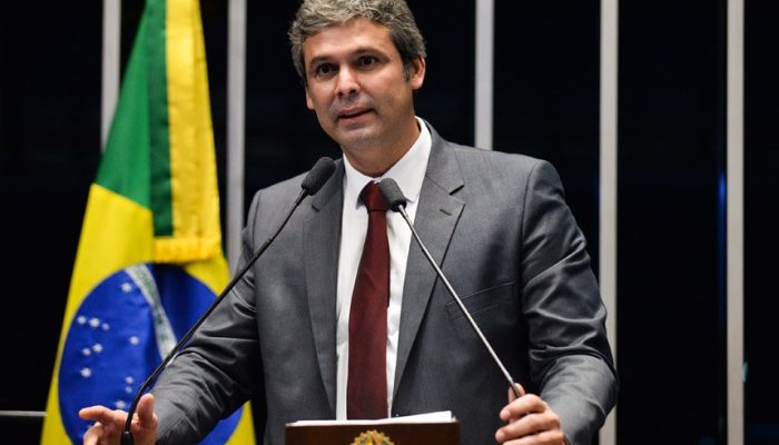 petistas-falam-em-censura-apos-decisao-do-tse-sobre-pesquisa,-e-flavio-evita-comentar